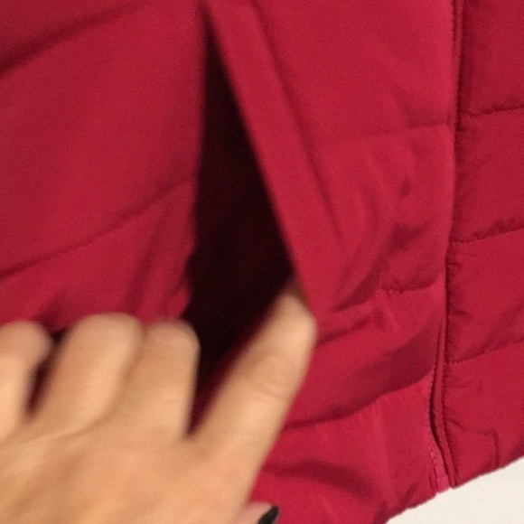 Aeropostale Deep Pink Puffer Vest with full zip and pockets - Picture 7 of 7